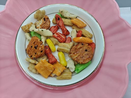 Orijinal Çeşitli Aromalı Karışık Pirinç Krakerleri Toplu Paketleme Yağ İçerikli