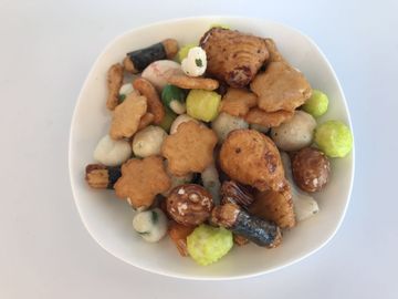Perakendeci Torbalarda Fıstık / Pirinç 2 Yiyecek Aperatifler Baharatlı Kraker Karışımı Düşük Kalorili