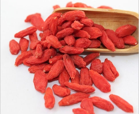 Grade A Goji Berry Kurutulmuş Meyve Aperatifler Ham Meyve Lezzet% 0.3-0.5 Sitrik Asit